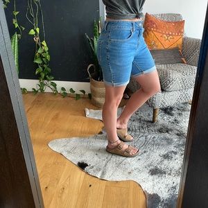 Roxy Size 27 denim Bermuda Jean Shorts Roll up/down